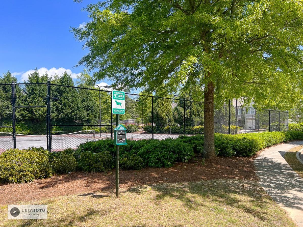 4 - Bed Home With Cali King Bed, 12 Mins To Dtwn Atlanta Eksteriør billede